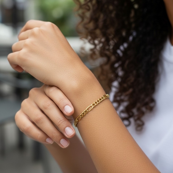 14KGP Stamp Yellow Gold Plated Classic Figaro Style 7.5" Chain Bracelet Vintage - Picture 15 of 16